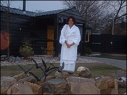 2002_1213_170401AA.JPG